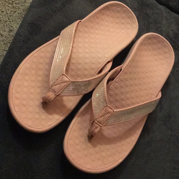 vionic sequin flip flops